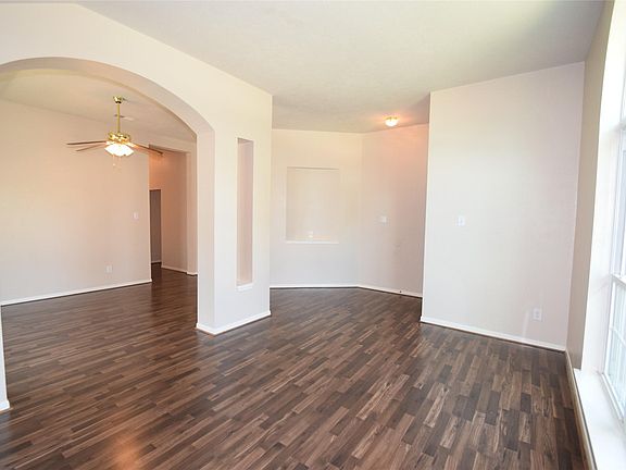 5th image of 22523 Guston Hall Ln