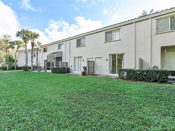 5th image of 5788 NW 48th Avenue #1
