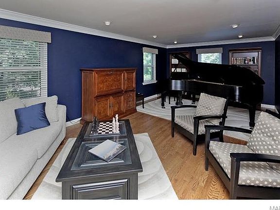 2nd image of 12915 Woodlark Ln