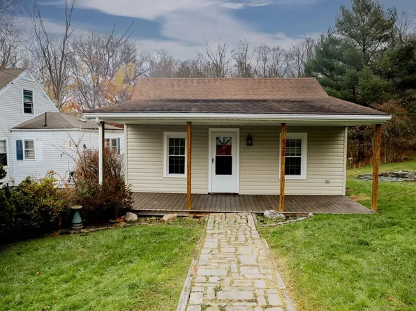 411 Hulldale Ave, Marion, VA 24354