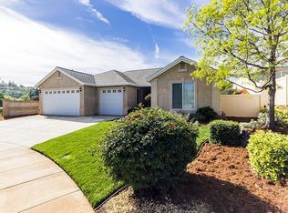 979 Leisha Ln, Redding, CA 96001