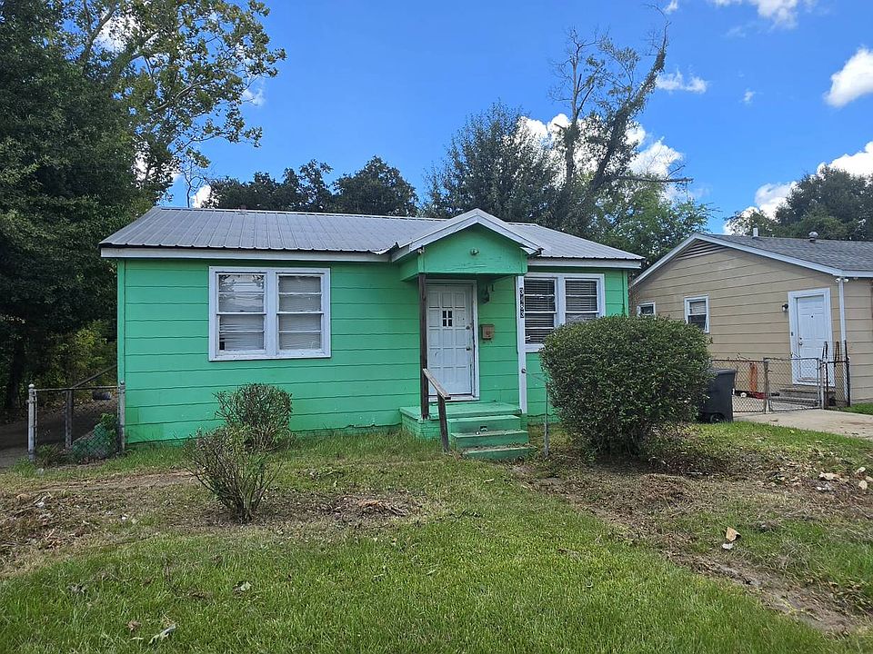 1st image of 3483 Hollywood St