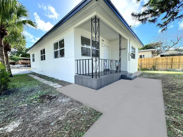 2300 NW 56th St, Miami, FL 33142