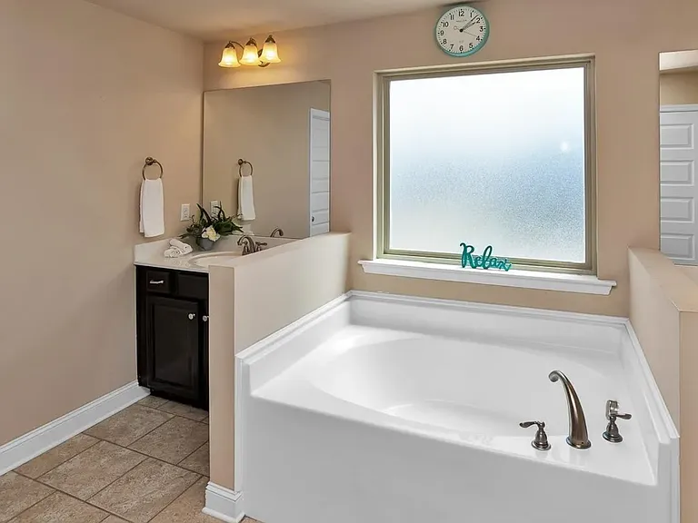 7102 Sutter Ct — Photo 21