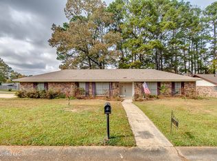 100 Fairdale Pl, Brandon, MS 39042