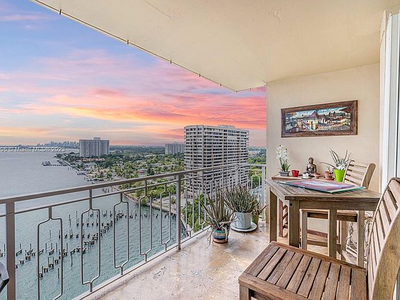3rd image of 11111 Biscayne Blvd #19E