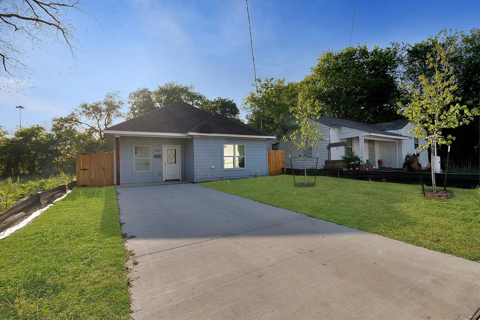 4629 Owenwood Ave photo 1