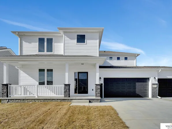 7211 N 9th St, Lincoln, NE 68521