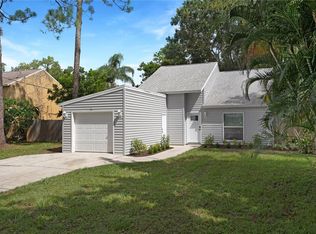 3165 Maiden Ln, Sarasota, FL 34231