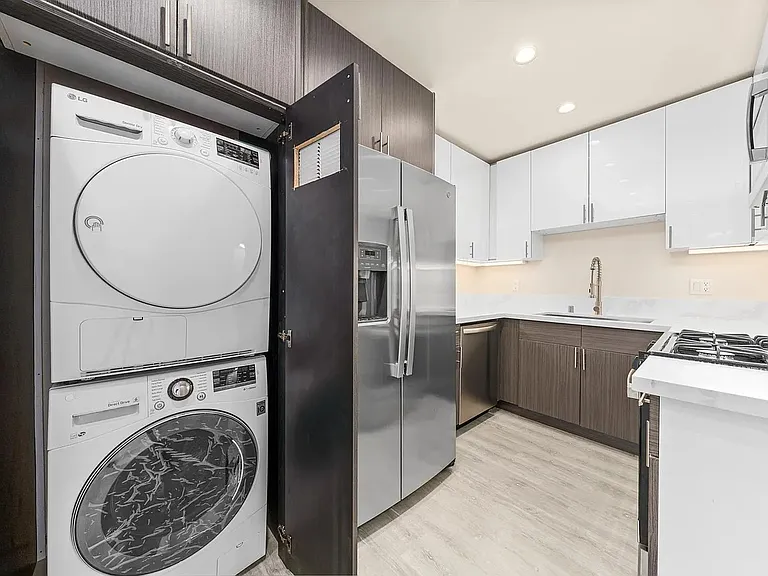 9588 W Olympic Blvd #5 — Photo 9