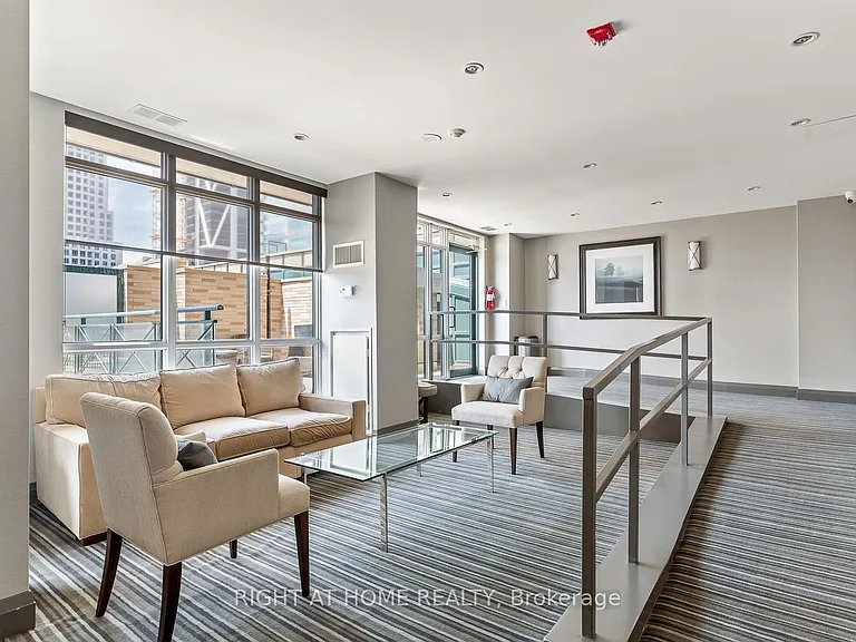 35 Hayden St #1409 — Photo 19
