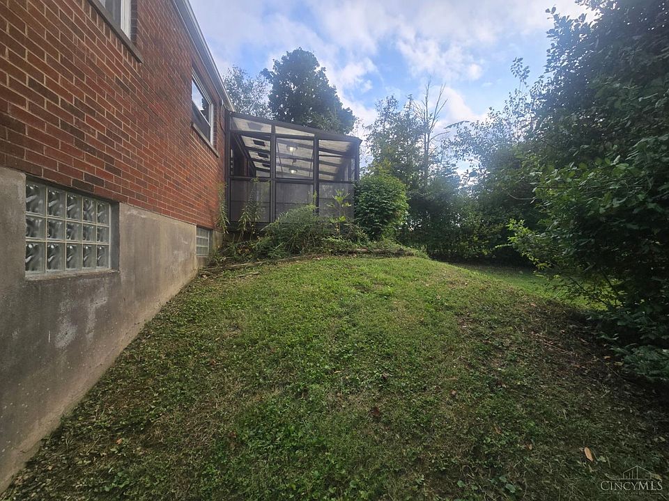 2nd image of 7781 Pippin Rd