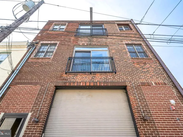 207 Rector St, Philadelphia, PA 19128