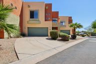 E Roosevelt St-1205-001.jpg