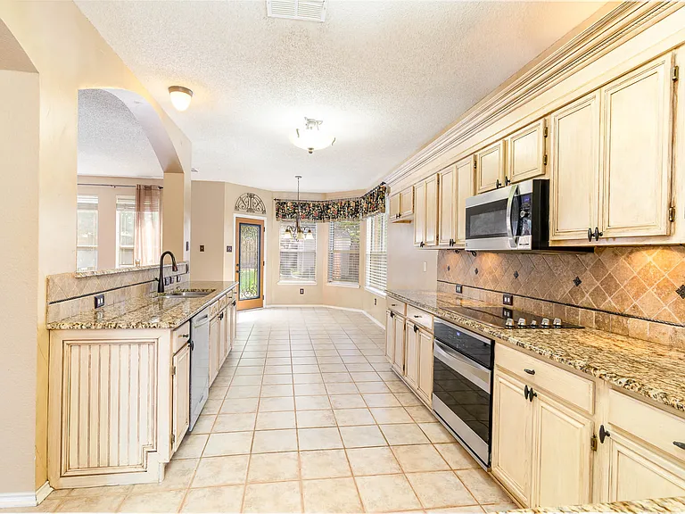 3108 Palmtree Dr — Photo 15