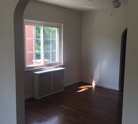 2nd image of 938 Ludlow Ave APT 1