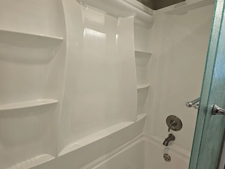 1st floor-Bathtub