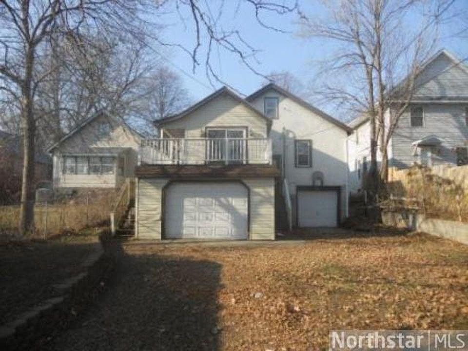 2nd image of 3636 6th St N