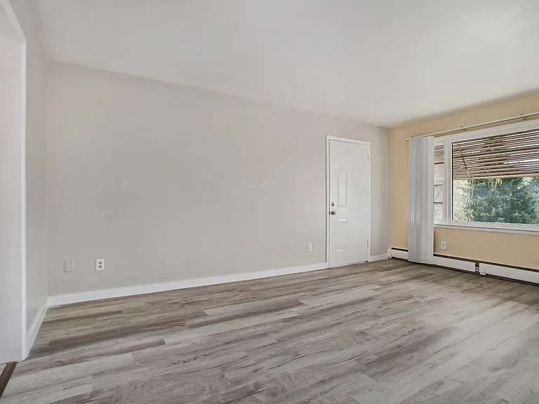 103 Devon Ave #C-1 — Photo 8