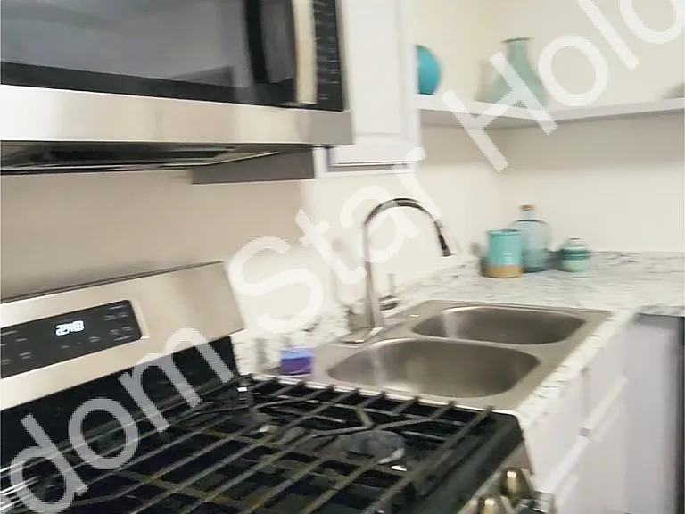 4256 Standish Rd #B — Photo 6