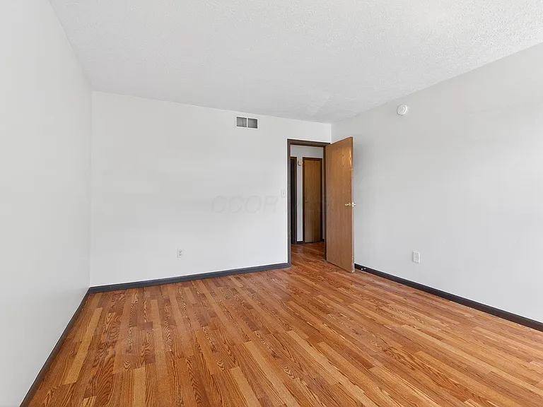 6477 Brookedge Ct — Photo 27