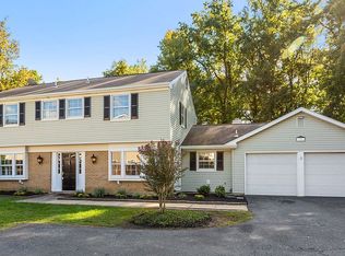 7204 Wickford Dr, Alexandria, VA 22315
