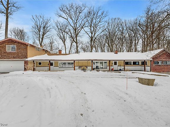 3rd image of 22791 Harms Rd