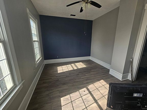 5th image of 2724 Avenue L