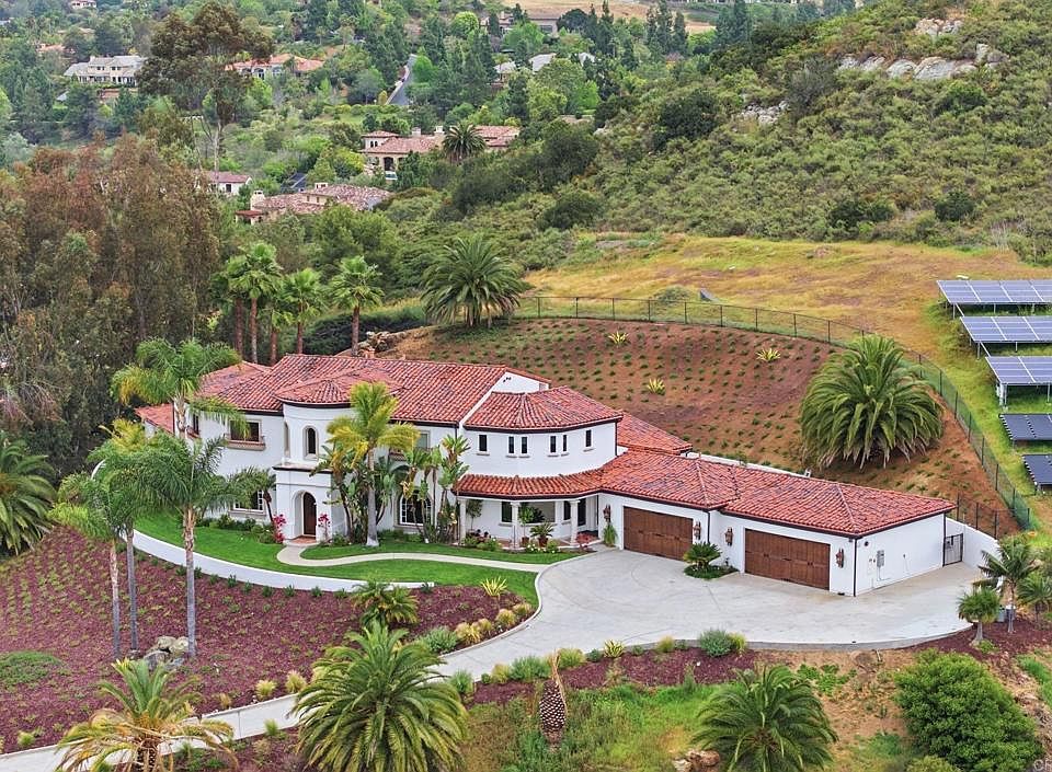 1st image of 3244 Olivenhain Farms Rd