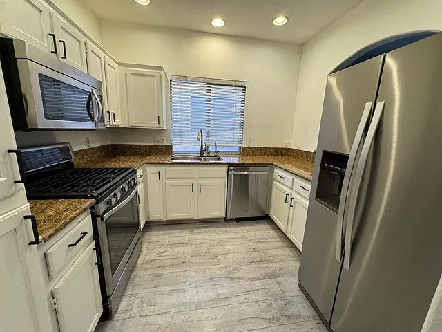 10004 Camino Loma Verde Ave — Photo 9