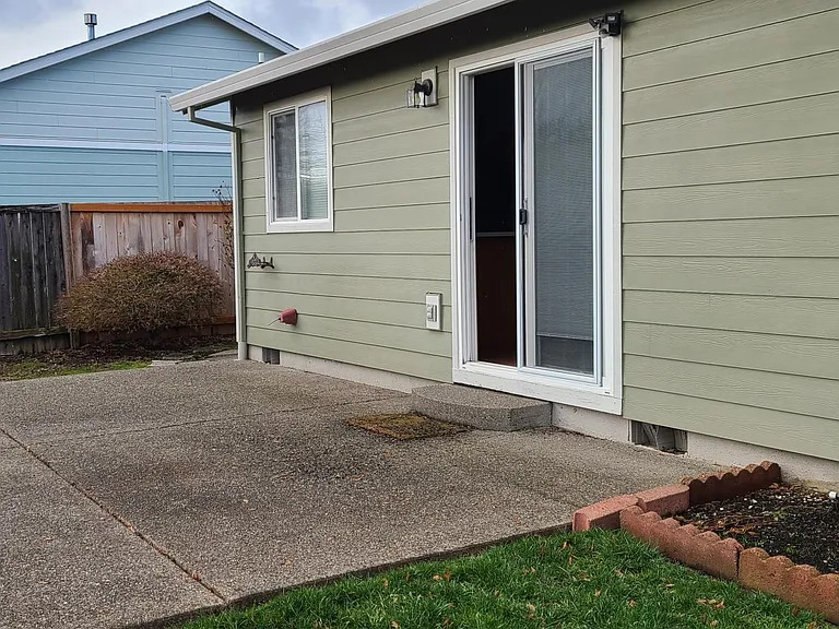 429 S Jasper Cir — Photo 11