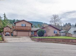 225 S 72nd St, Springfield, OR 97478
