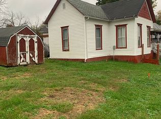 306 Main St, Novinger, MO 63559