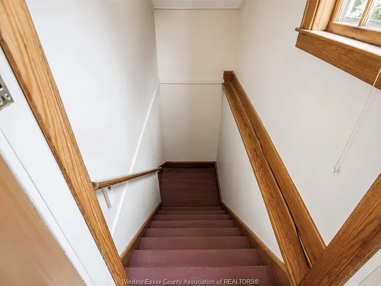 2177 Dougall Ave #UPPER — Photo 14