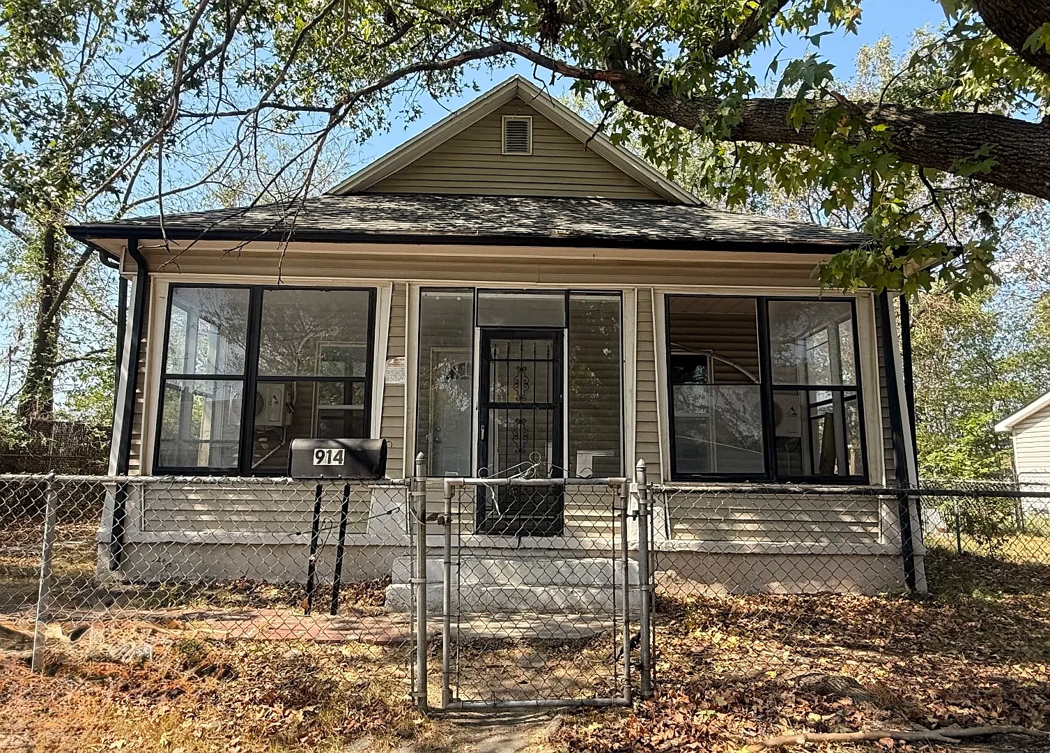 914 Missouri Ave — Photo 1