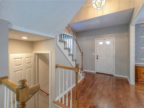 4th image of 8313 W 144th Pl