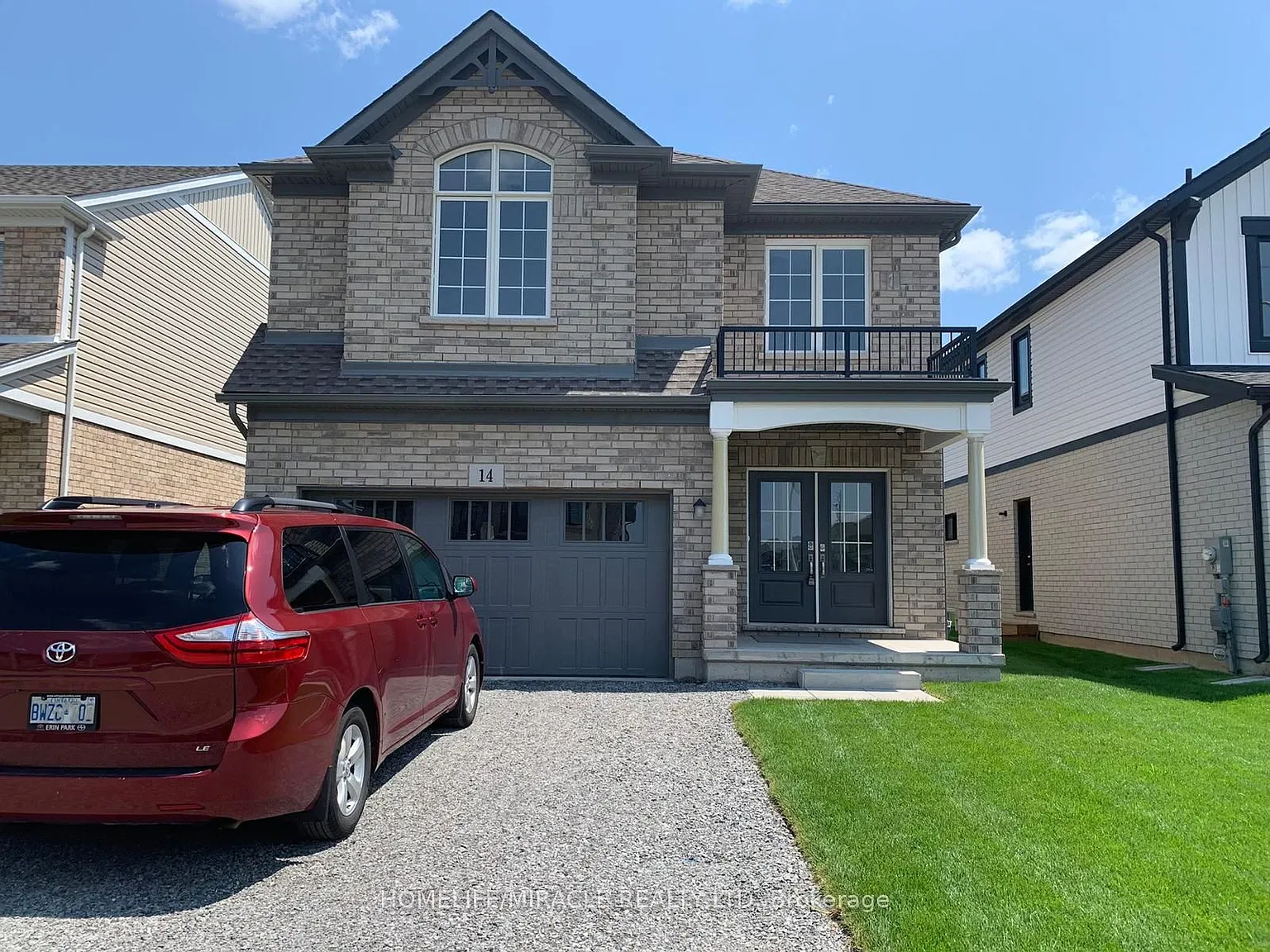 5 bed, $2,950 — Photo 1