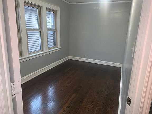 5th image of 6637 S Karlov Ave #2
