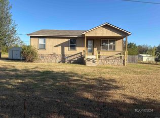 135 Price Rd, London, AR 72847