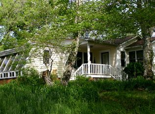 756 Green Cove Rd, Brasstown, NC 28902