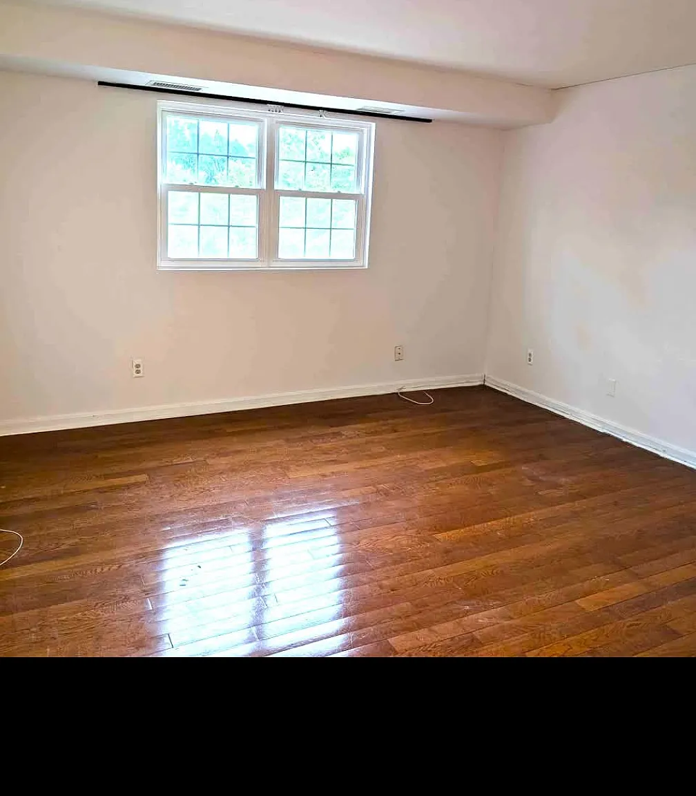 2 bed, 1.5 bath, 872 sqft, $1,499 — Photo 4