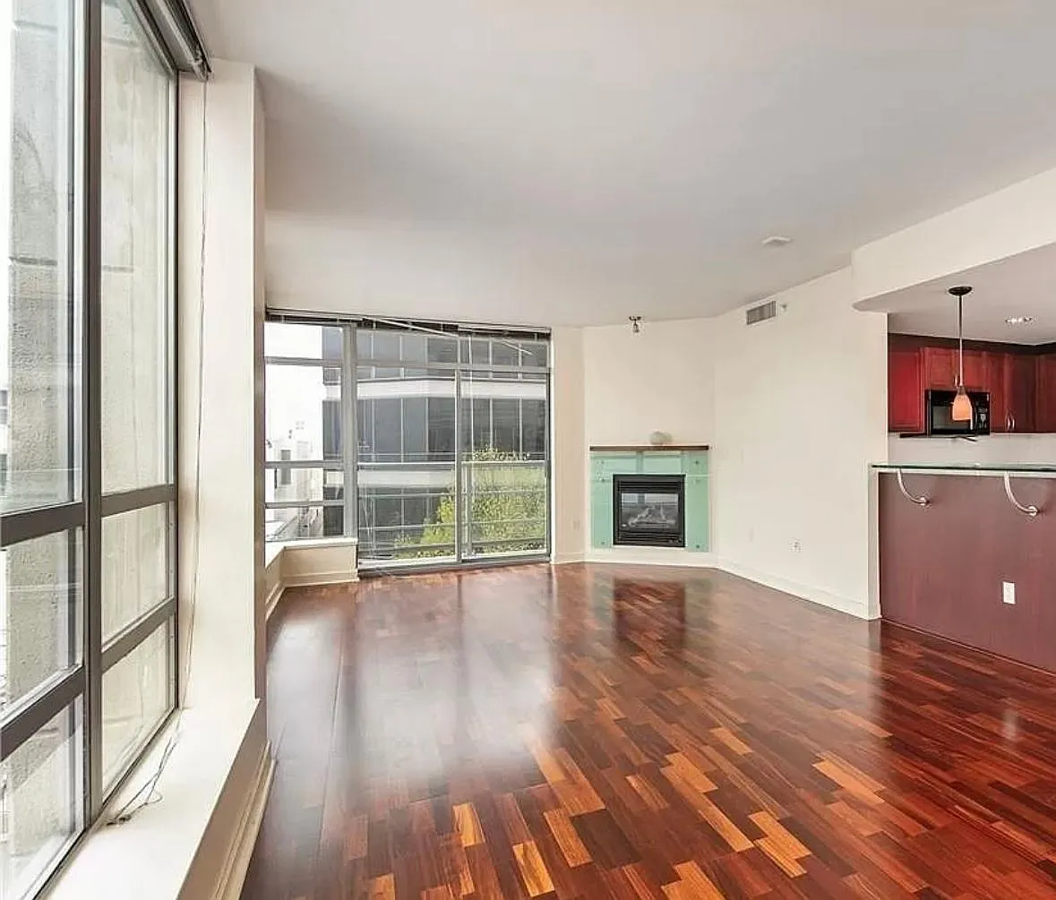 2 bed, 1125 sqft, $3,950 — Photo 3