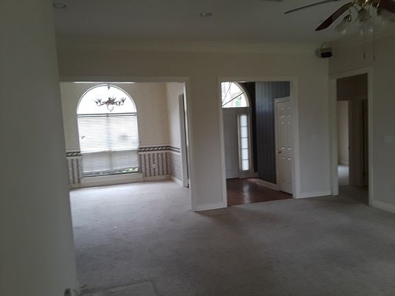 5th image of 2132 Forest Hills Blvd
