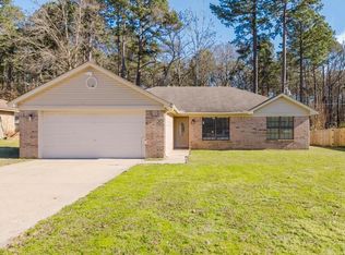 109 Honeysuckle Hills Dr, Redfield, AR 72132
