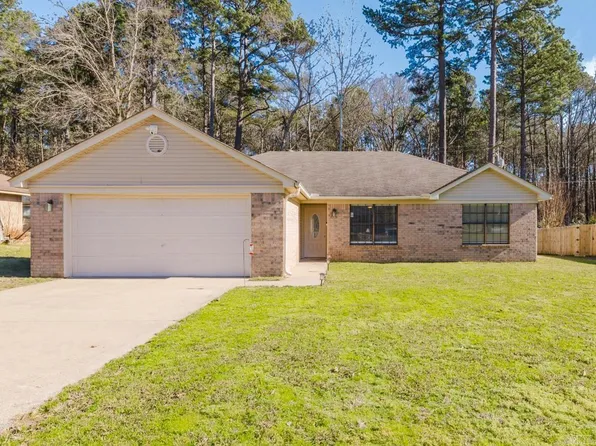109 Honeysuckle Hills Dr, Redfield, AR 72132