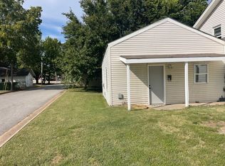 408 W Grove Ave #C, Springdale, AR 72764