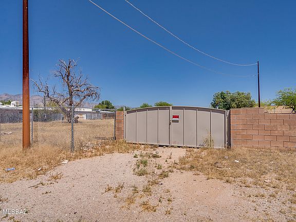 4th image of 3026 N Geronimo Ave Unit 6