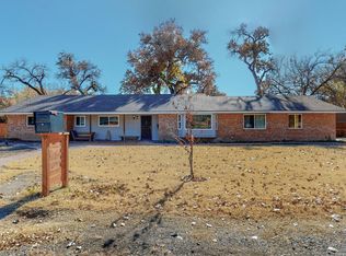 2414 Dietz Farm Rd NW, Los Ranchos De Albuquerque, NM 87107