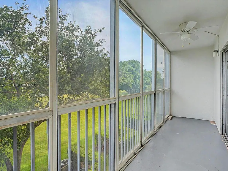 101 SW 132nd Way #315J — Photo 23
