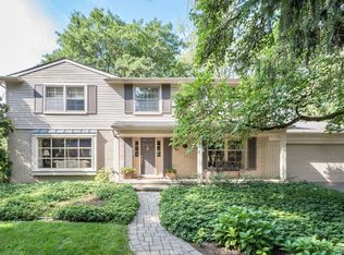 2742 Plum Brook Dr, Bloomfield Hills, MI 48304